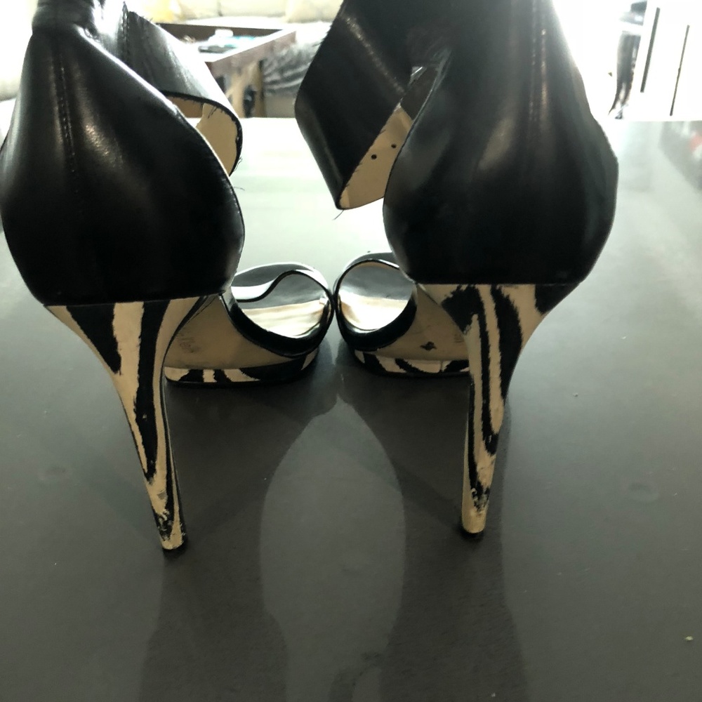 Heels - Picture 5 of 6